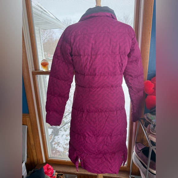 Columbia Women's Magenta Puffer Coat - Picture 6 of 11